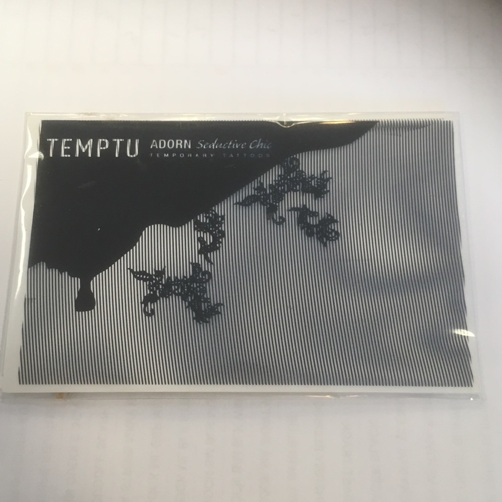 TEMPTU Adorn Seductive chic Lace Temporary Tattoo